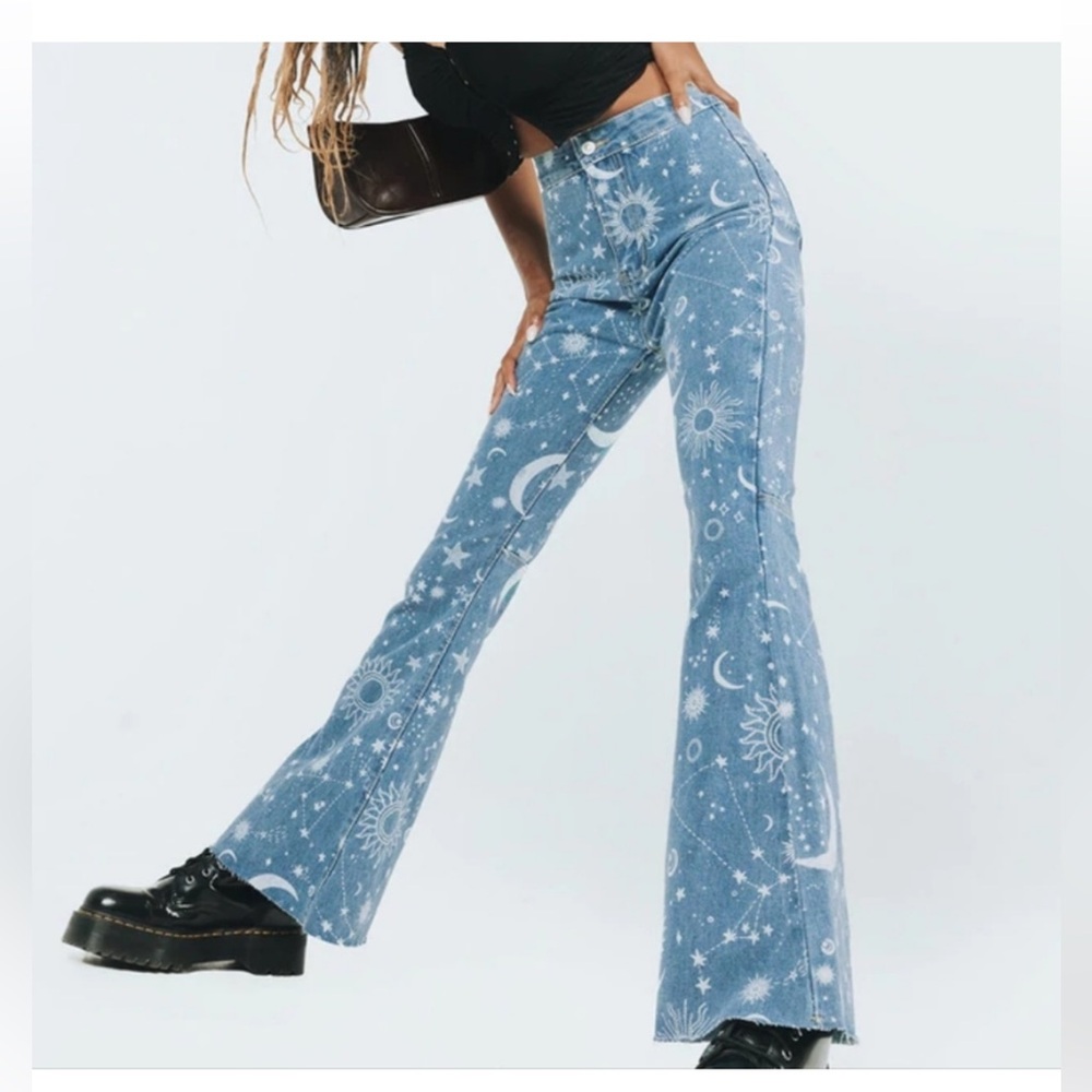 Super Cool Juny Celestial Whimsigoth Flare Jeans! - image 2